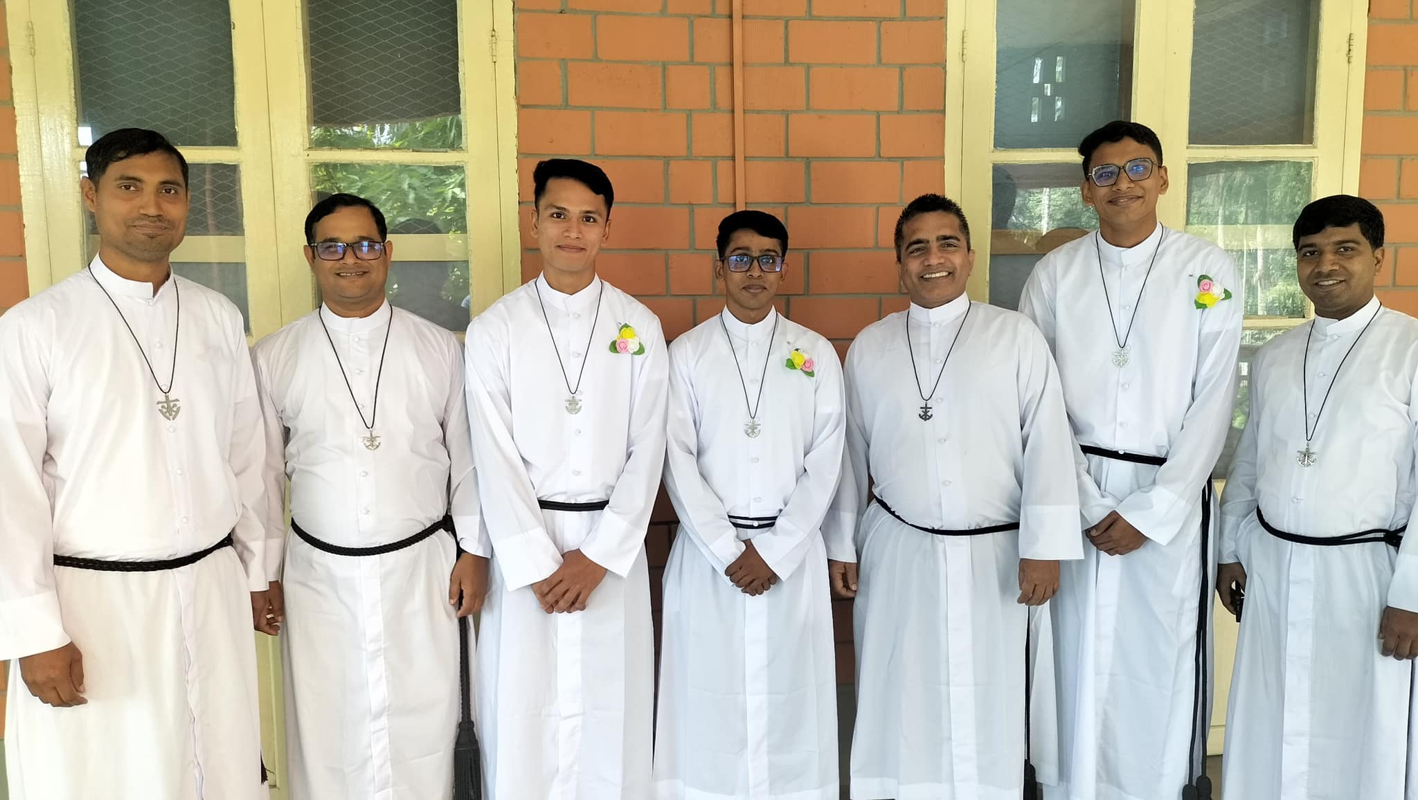 𝐅𝐢𝐫𝐬𝐭 𝐏𝐫𝐨𝐟𝐞𝐬𝐬𝐢𝐨𝐧 𝐨𝐟 𝐕𝐨𝐰𝐬 𝐚𝐭 𝐇𝐨𝐥𝐲 𝐂𝐫𝐨𝐬𝐬 𝐍𝐨𝐯𝐢𝐭𝐢𝐚𝐭𝐞, 𝐁𝐚𝐫𝐢𝐬𝐡𝐚𝐥